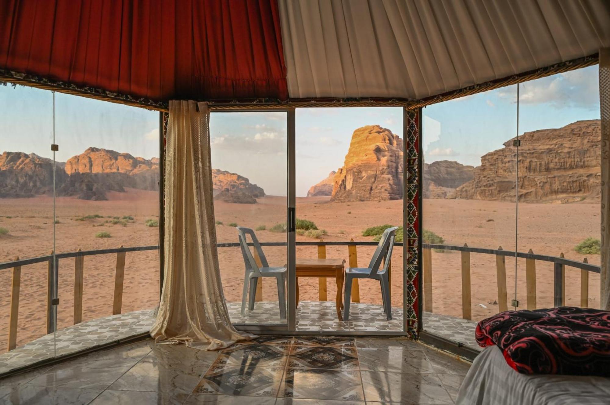 Joy To Wadi Rum Eksteriør billede