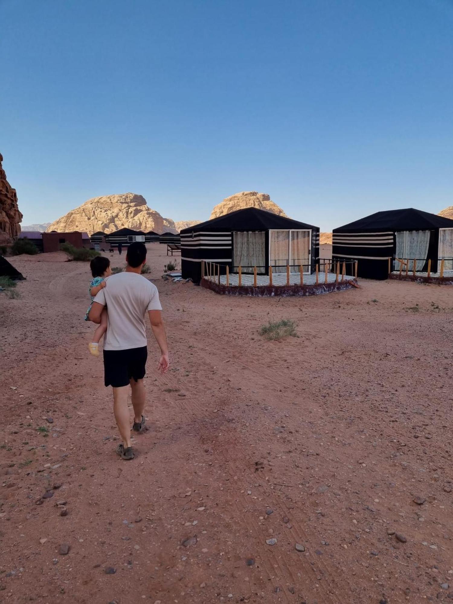 Joy To Wadi Rum Eksteriør billede