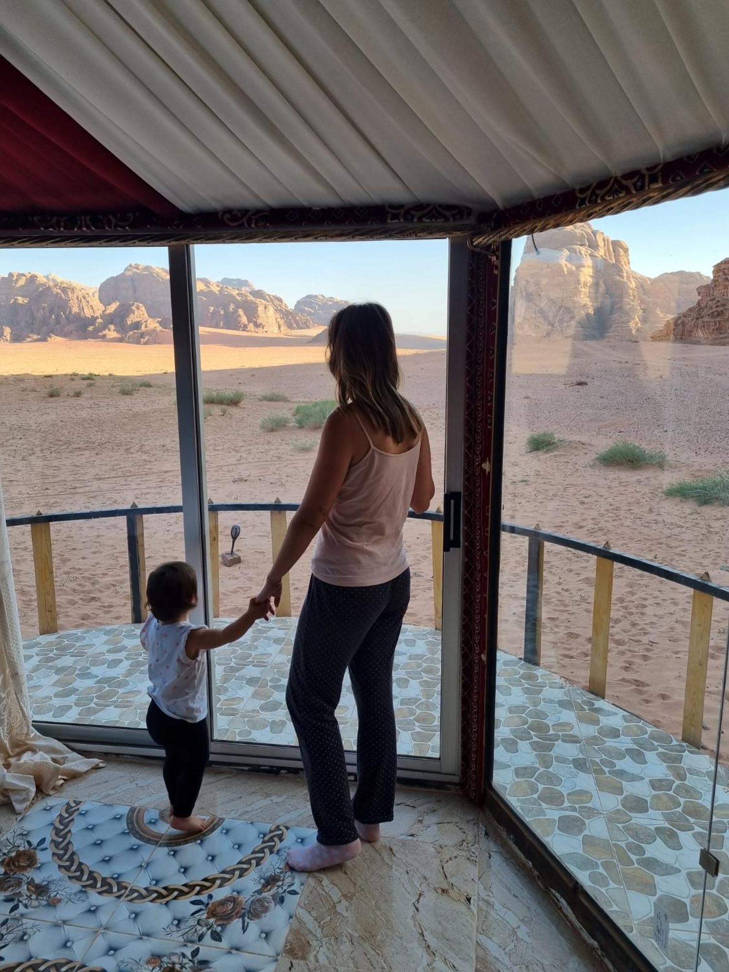 Joy To Wadi Rum Eksteriør billede